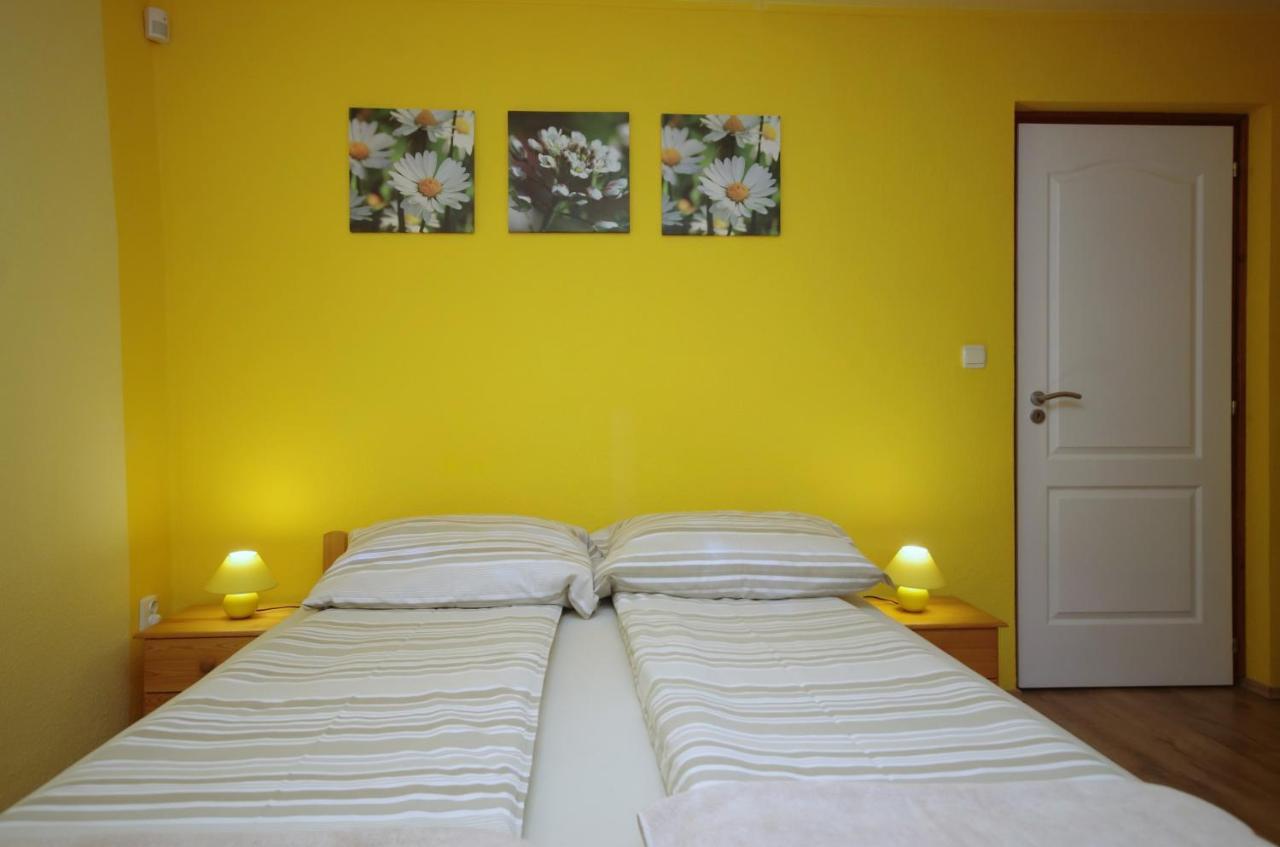 Bodza Apartman Gyula Exterior photo
