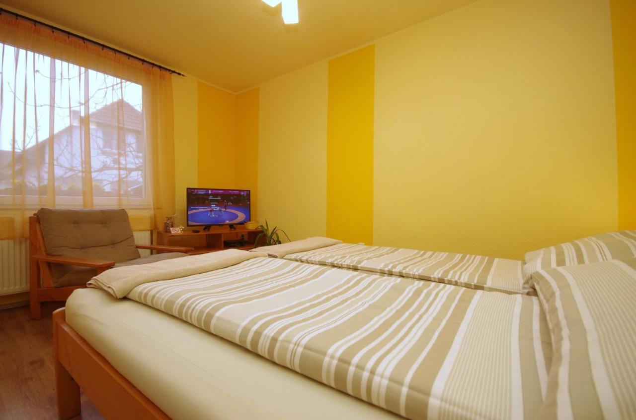 Bodza Apartman Gyula Exterior photo
